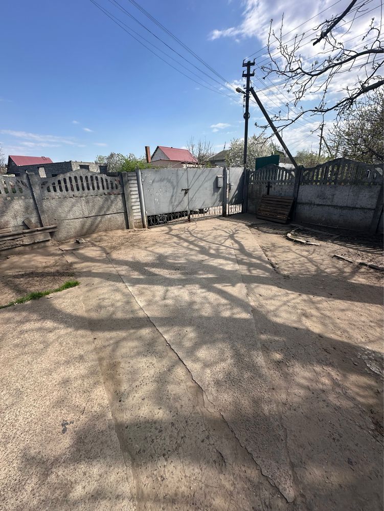 Продаю 1/2 частина будинку біля лісу