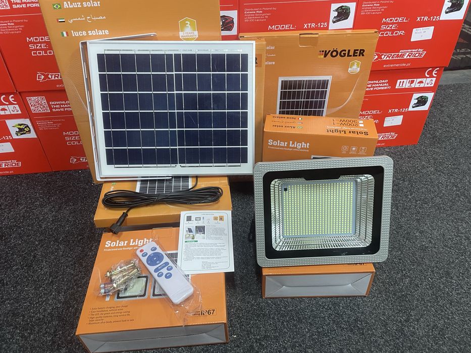 Lampa solarna VÖGLER GmBh 200W neutral, sensor zmierzchu SOLAR LIGHT