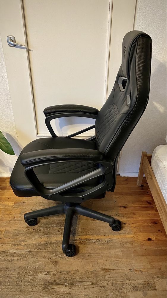 Fotel ergonomiczngamingowy SENSE7 knight czarny