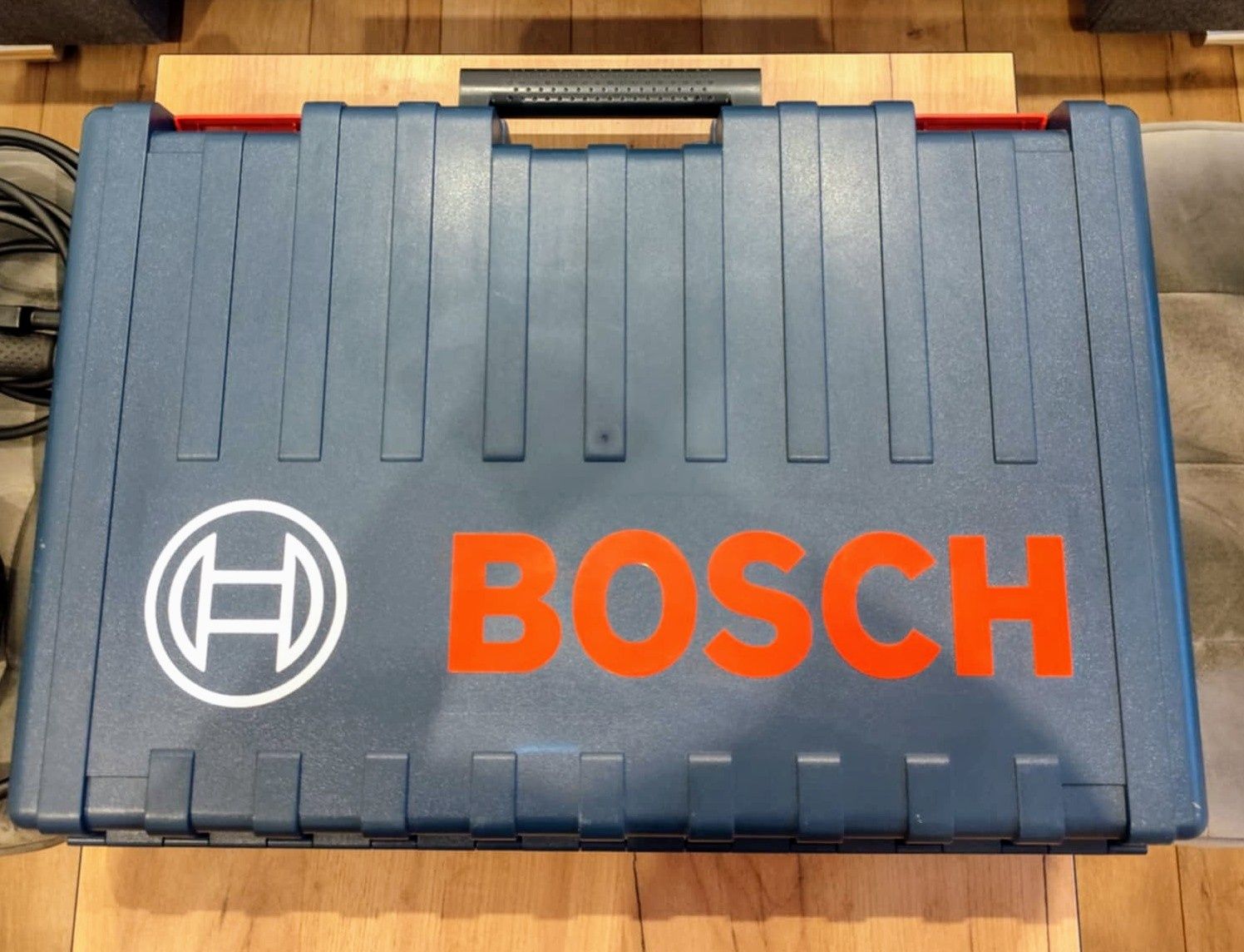 BOSH !! MŁOT GBH 8-45 DV uchwyt SDS-MAX, Walizka !! NOWE !! WARTO !!