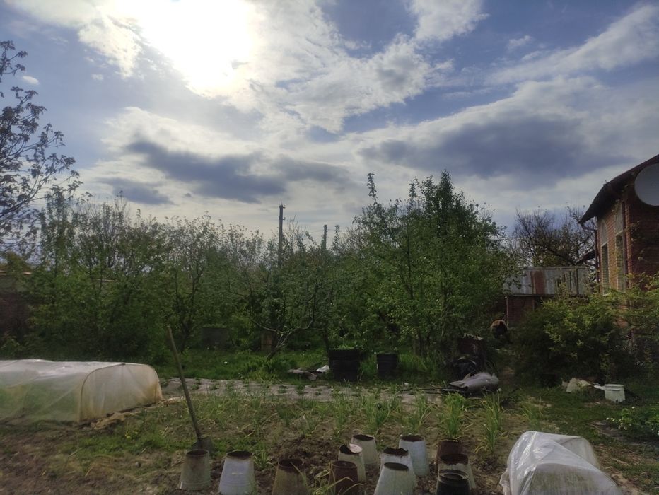 Будинок на 5 кімнат  , +Літня кухня та ,2, гаражі