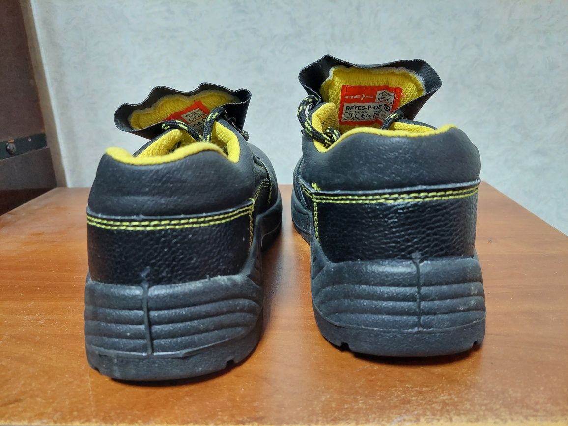 Робочі захисні черевики REIS з металевим носком BRYES-P-OB, 42р,27,5см
