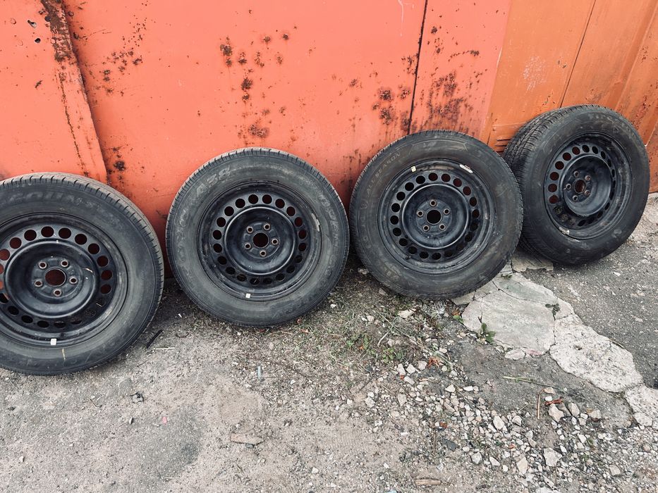 Продам колеса в сборе R17 5х114.3 225/65 toyota rav4