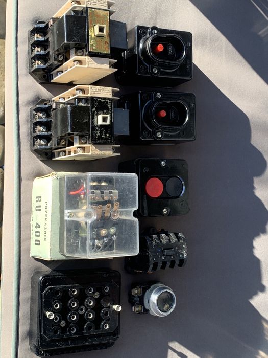 Komplet przekaźniki i wyłączniki