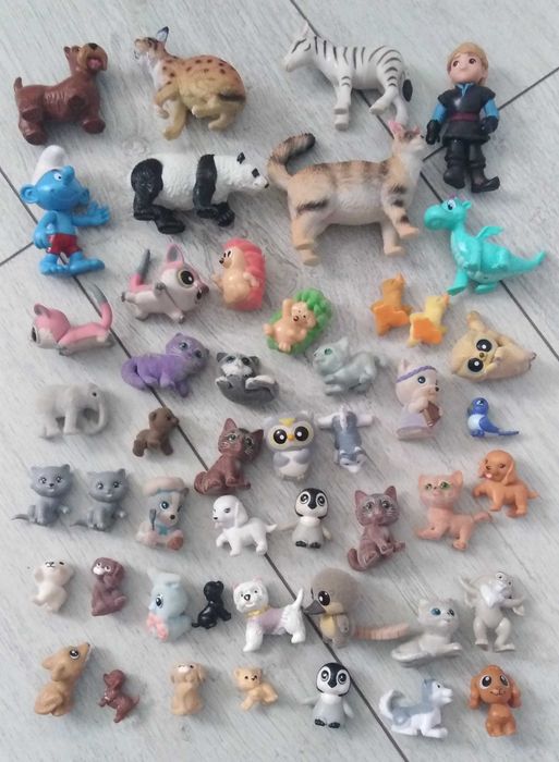Figurki zwierząt i postaci