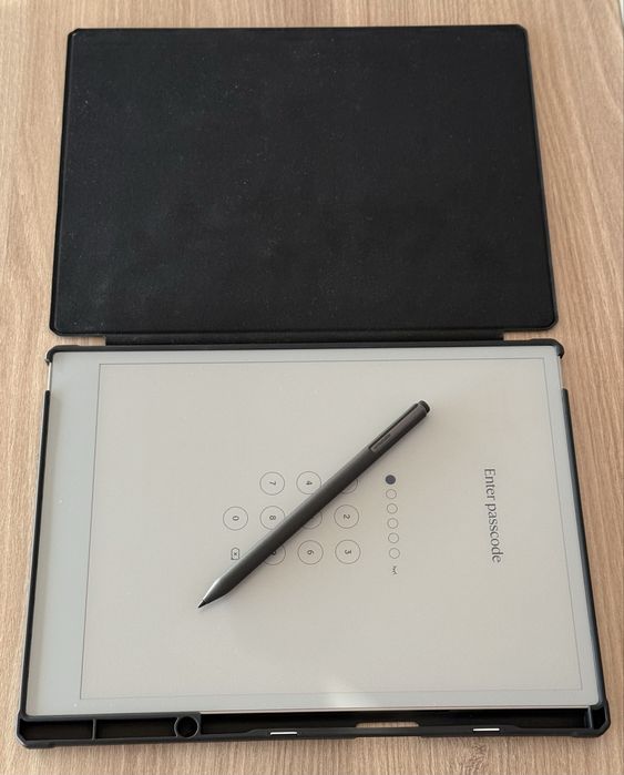 Novo reMarkable Paper Pro Marker Plus com Folio