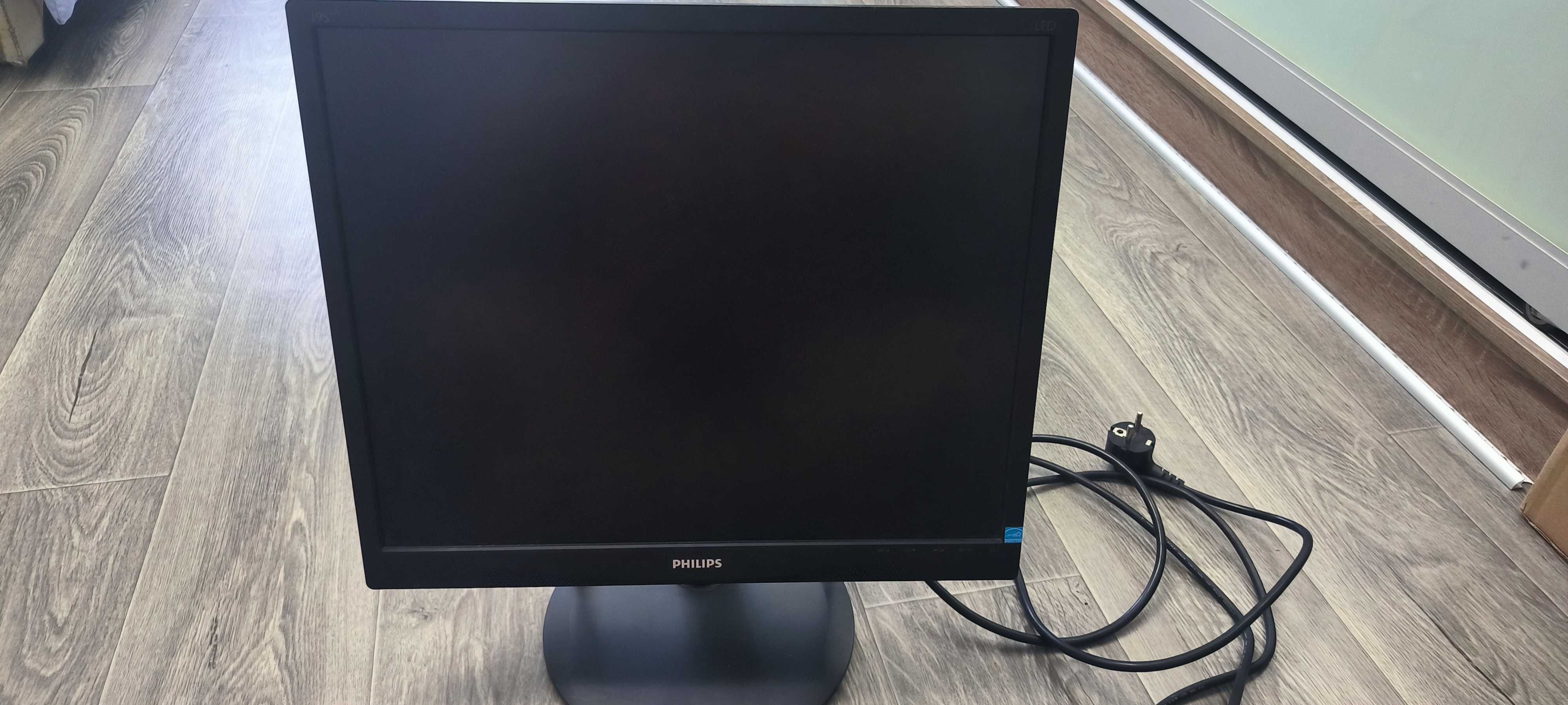 Мониторы Philips l9s4l, LG W1943SS-PF
