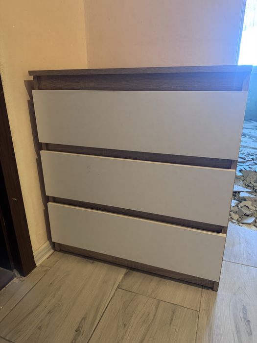 Komoda z szufladami