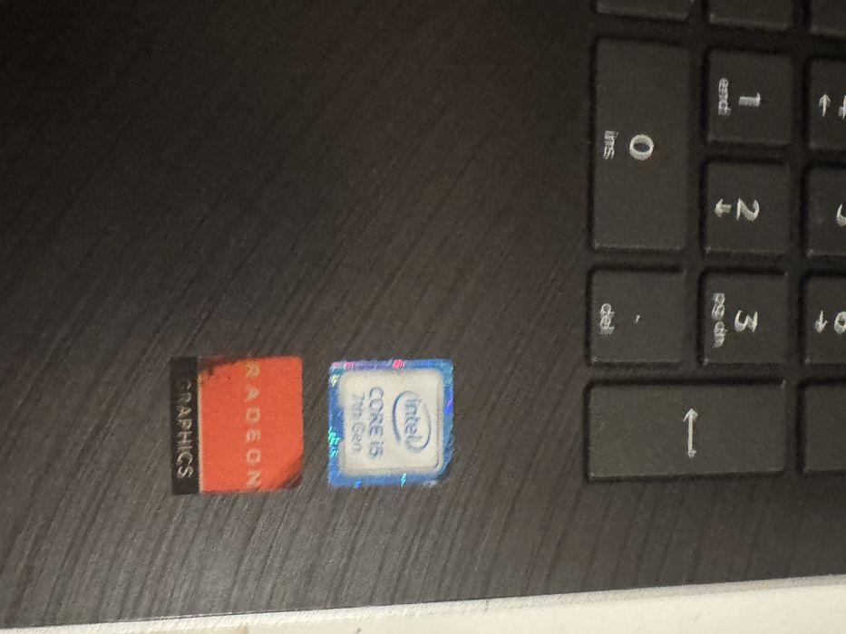 Computador HP  encontra-se muito bem estimado sem riscos