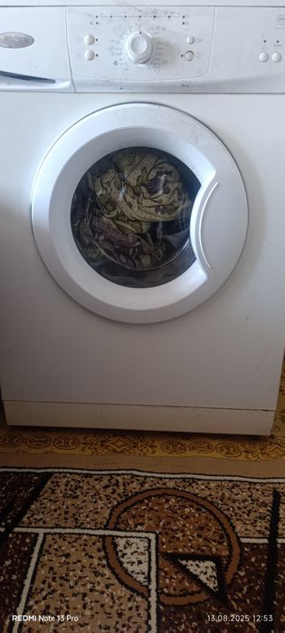 Продам стиральную машину  Whirlpool