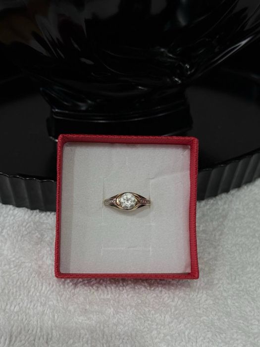 Złoty pierścionek zaręczynowy 585, 3.08 g, rozmiar 7, duży kamień