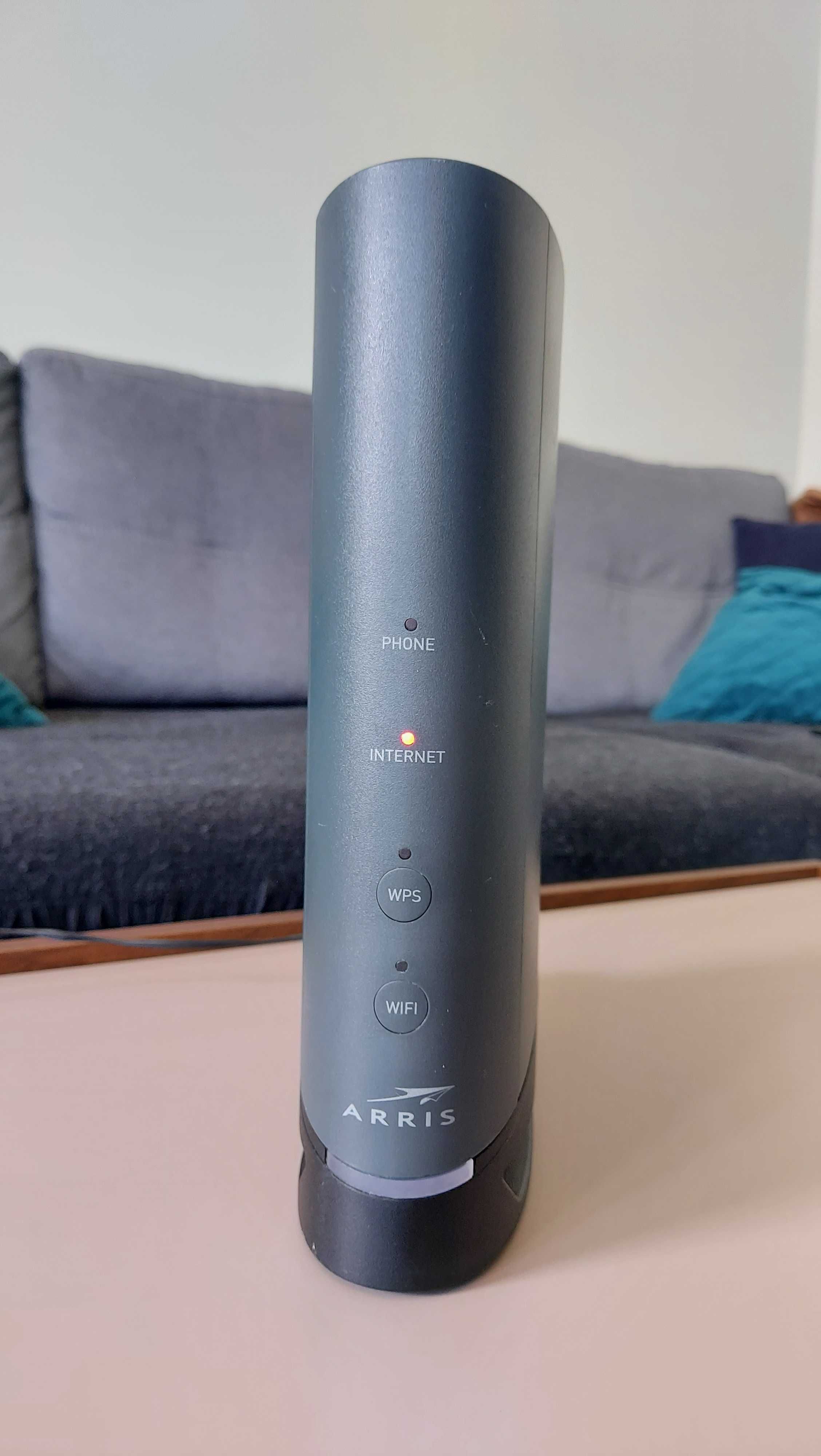 Modem / router kablowy ARRIS TG6441B