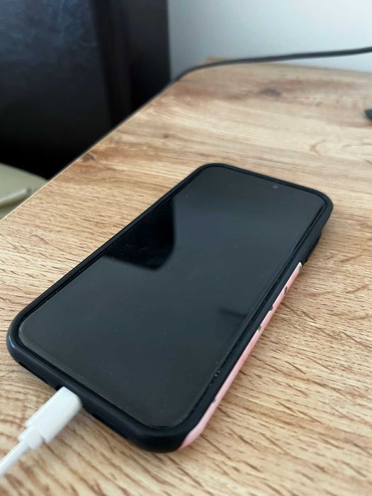 iPhone 11 64 GB preto