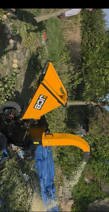 Rębak rozdrabniacz do gałęzi 12cm spalinowy Wynajem JCB