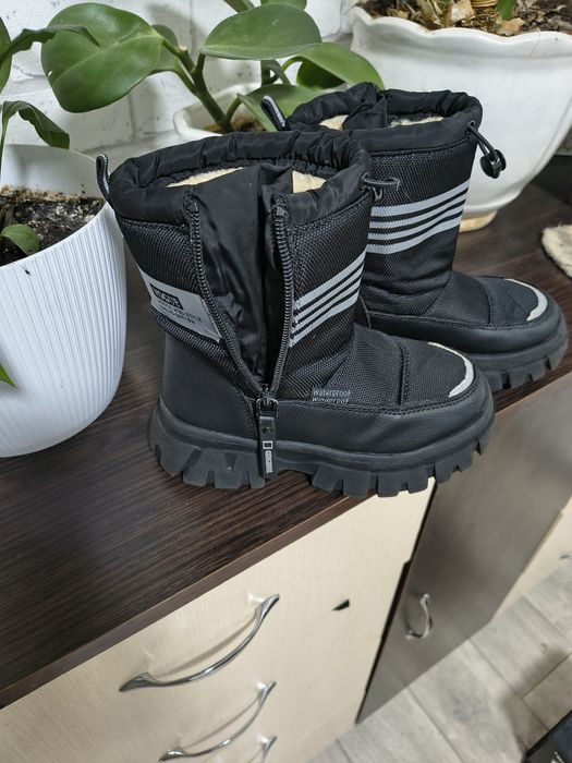 Зимові черевики для хлопчика зимние ботинки