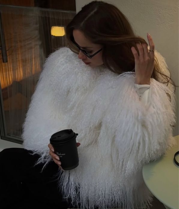 Шуба лама біла шубка барашек кучерява автоледі чорна натуральна еко ху