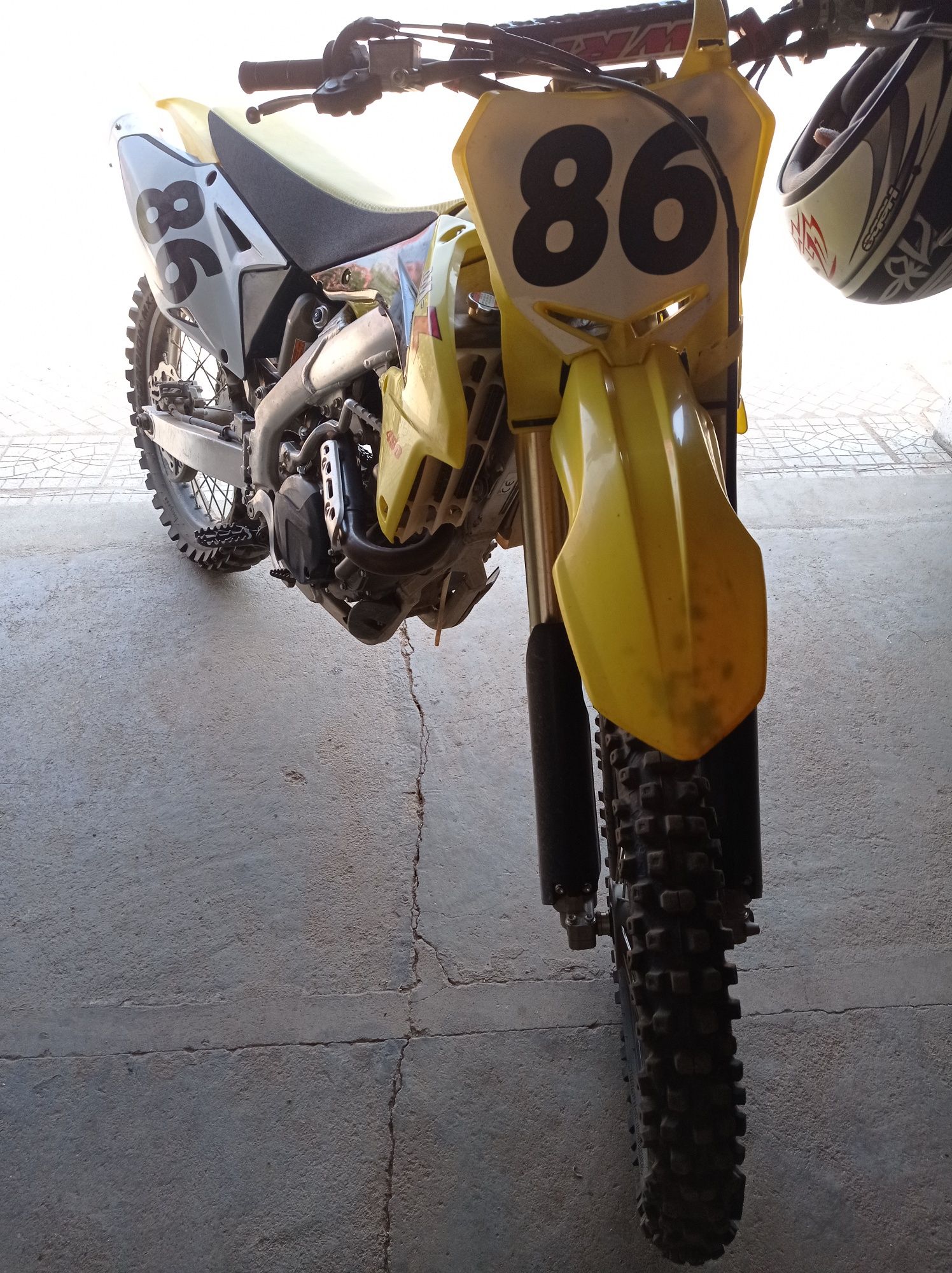 Mota Suzuki Rmz 450