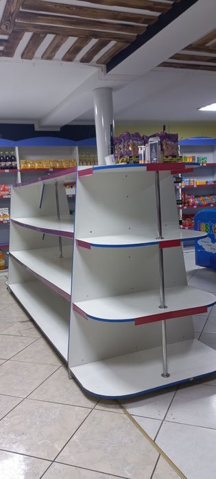 Продам полки для товара