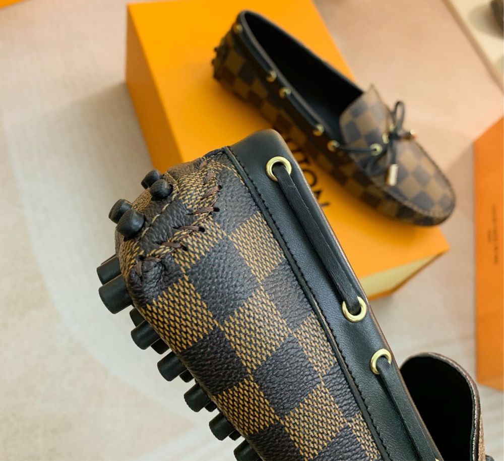 Sapatos Homem Louis Vuitton