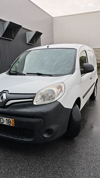 Vendo Kangoo 3 lugares 2019