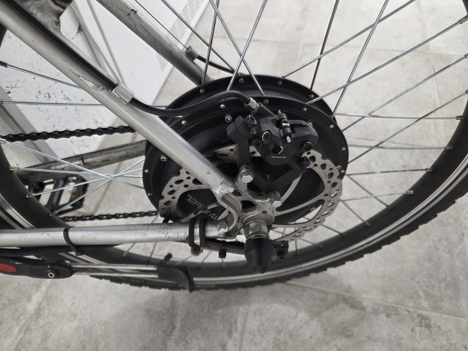 Rower elektryczny Kross Hexagon v6 hydraulika, 720Wh 15Ah 48V, 1100km