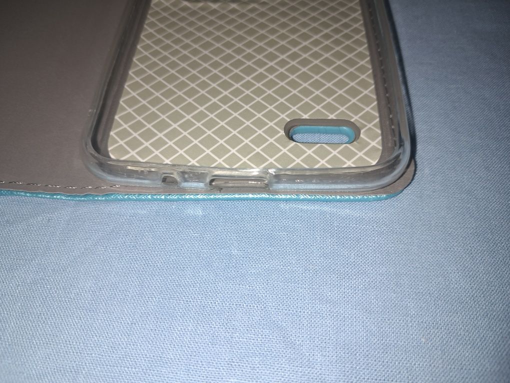 Etui na telefon LG K8