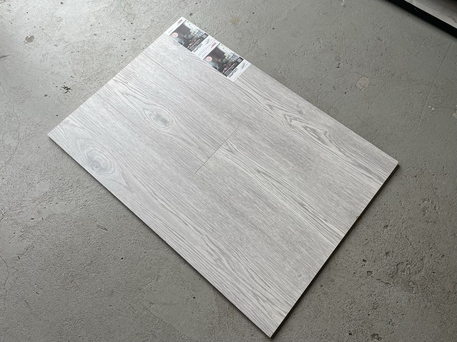 Ламінат Egger Home Classic 8/32 Дуб Рув'яно сірий EHL139