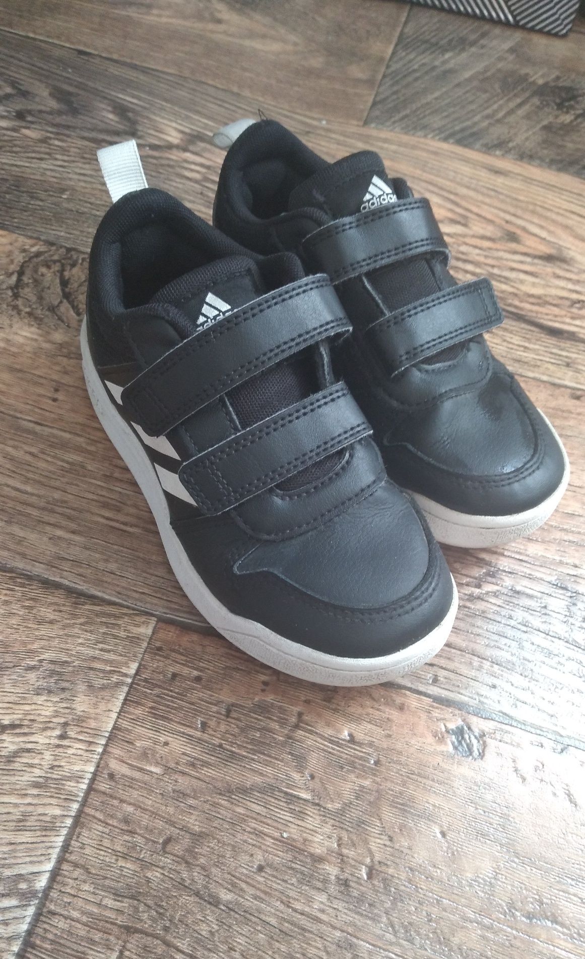 Buty adidas chłopięce rozmiar 28