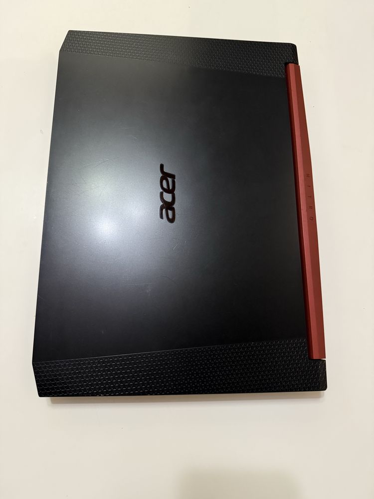 Acer nitro 5 в идеале игровой Gtx 1650 12 озу ссд 8 ядер
