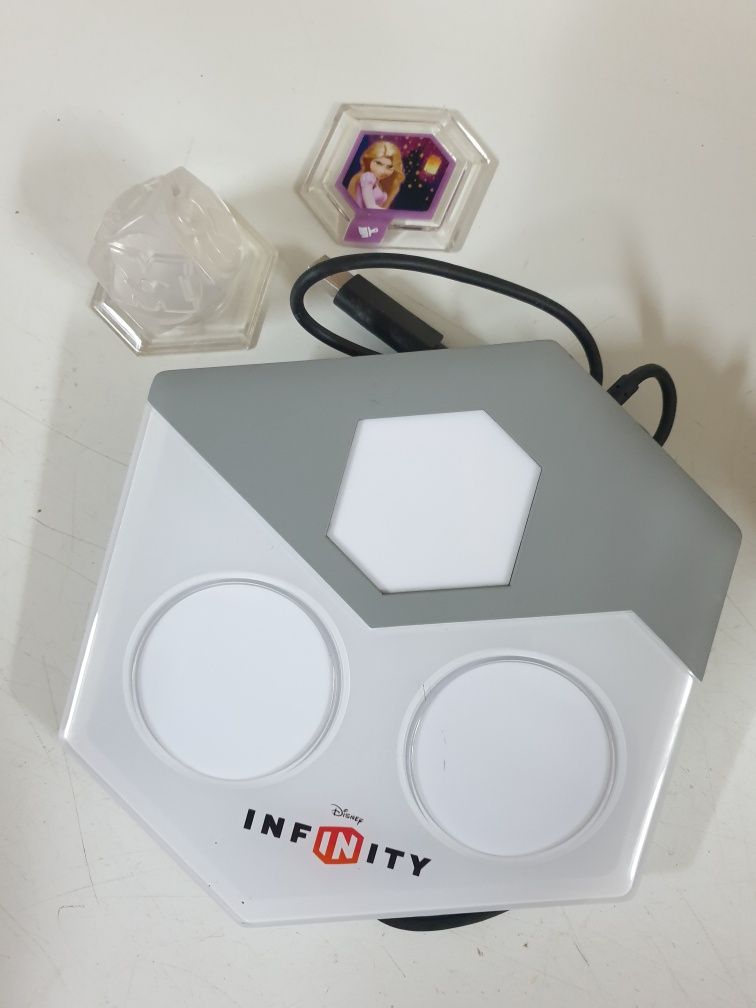 Disney Infinity base , playset, disco