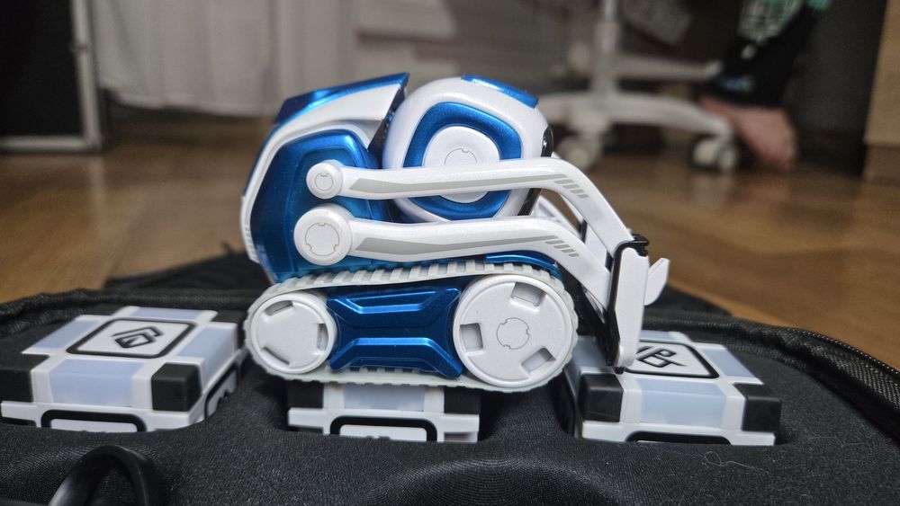 Лимитированная версия робота Cozmo Anki (синий)