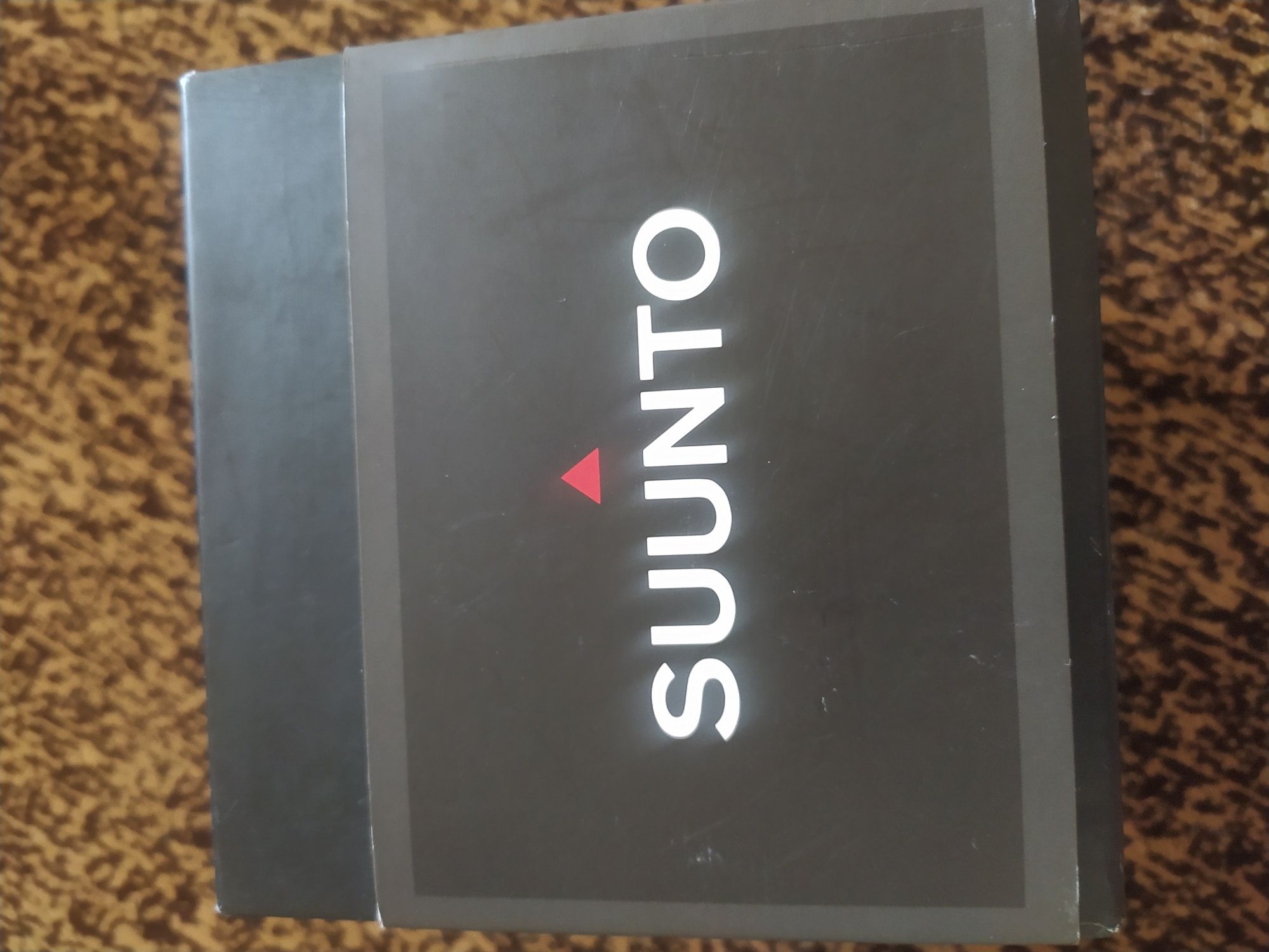 Часы suunto core