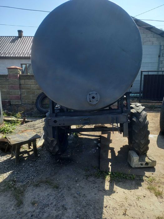 Продам бочку на колесах 3.2
