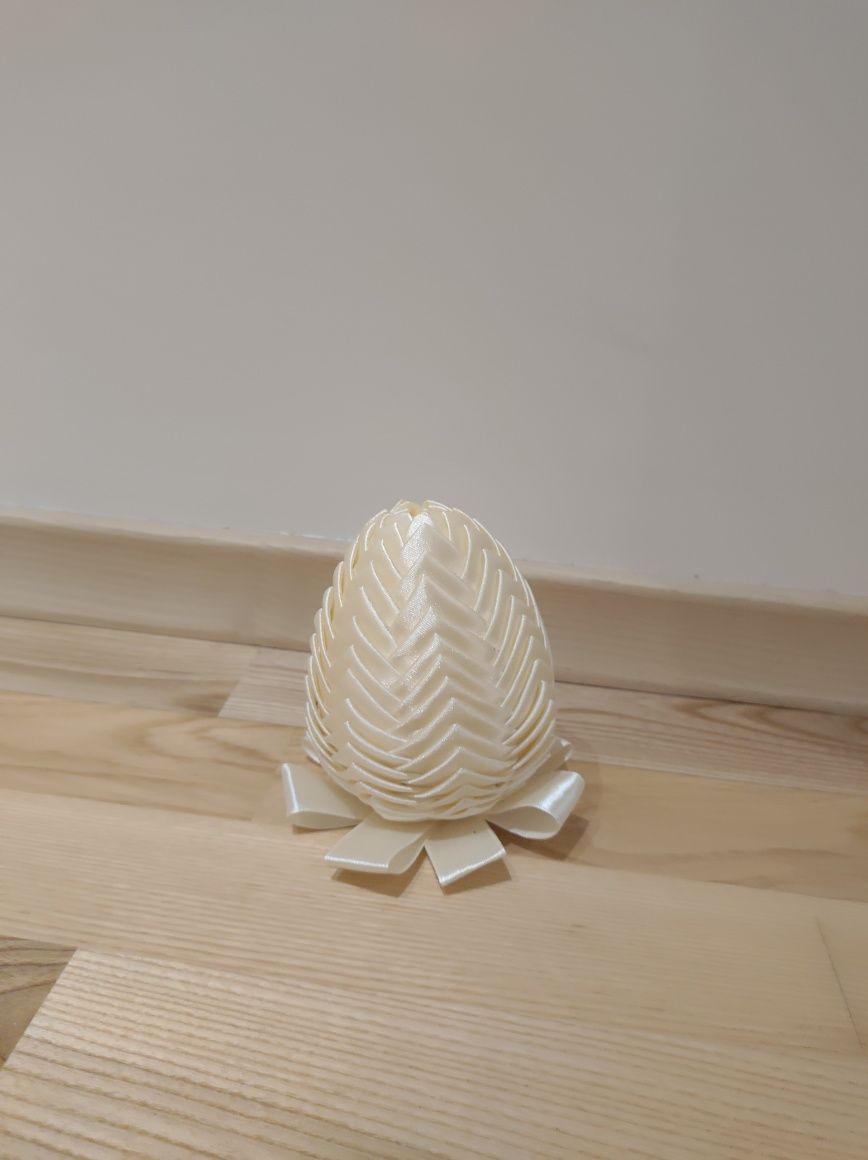Ręcznie robione wielkanocne ozdoby jajka dekoracyjne/ Wielkanoc