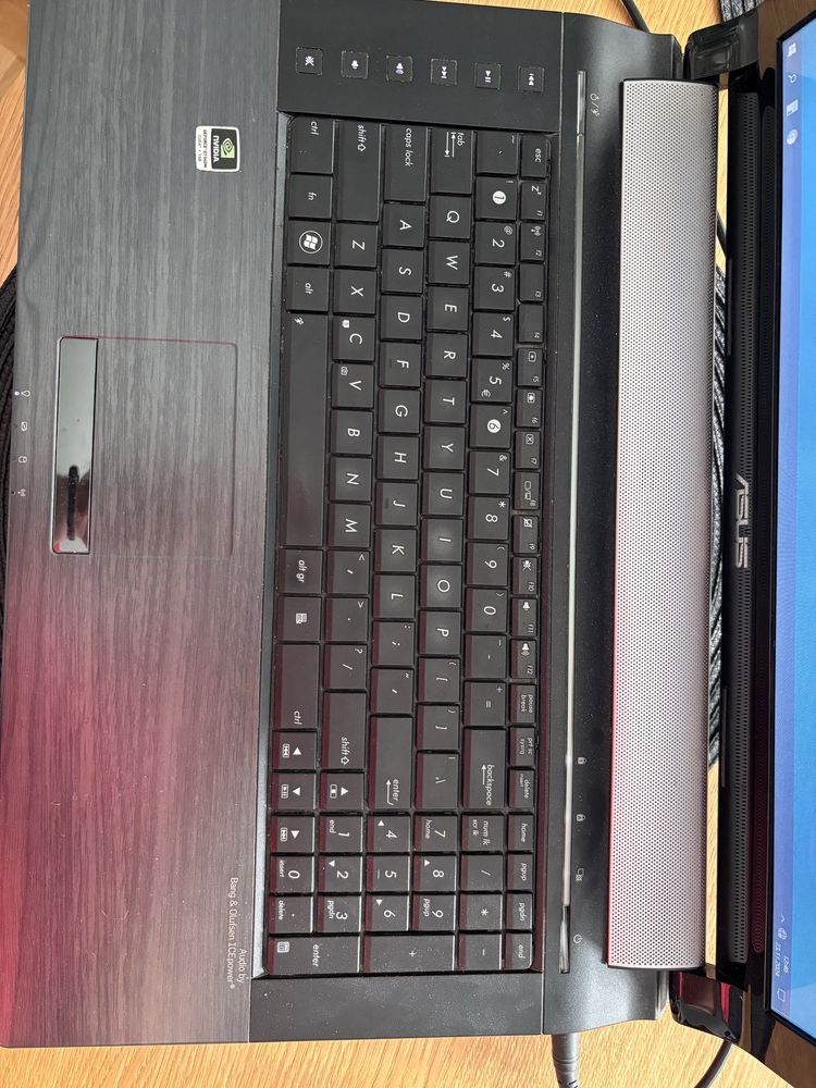 Laptop ASUS N73S sprawny