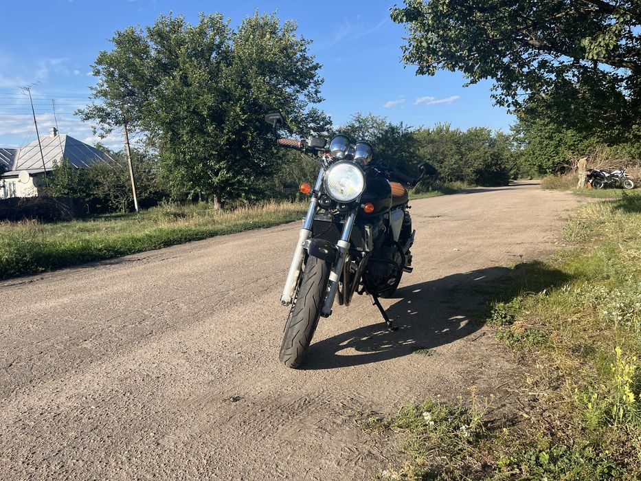 Мото Honda CB400f
