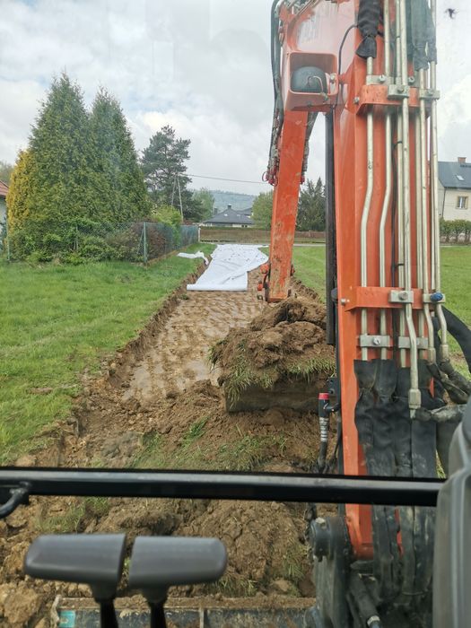 Wyburzenia wymiany gruntu utwardzenia podjazdow koparka minikoparka