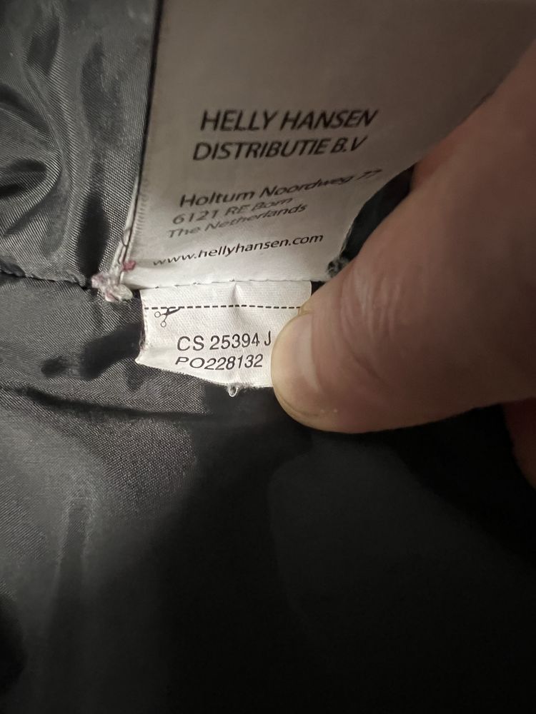Женская осенняя парка куртка  Helly Hansen Black Waterproof