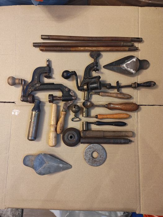 Zestaw przyrządów do elaboracji amunicji XIX/XX wiek