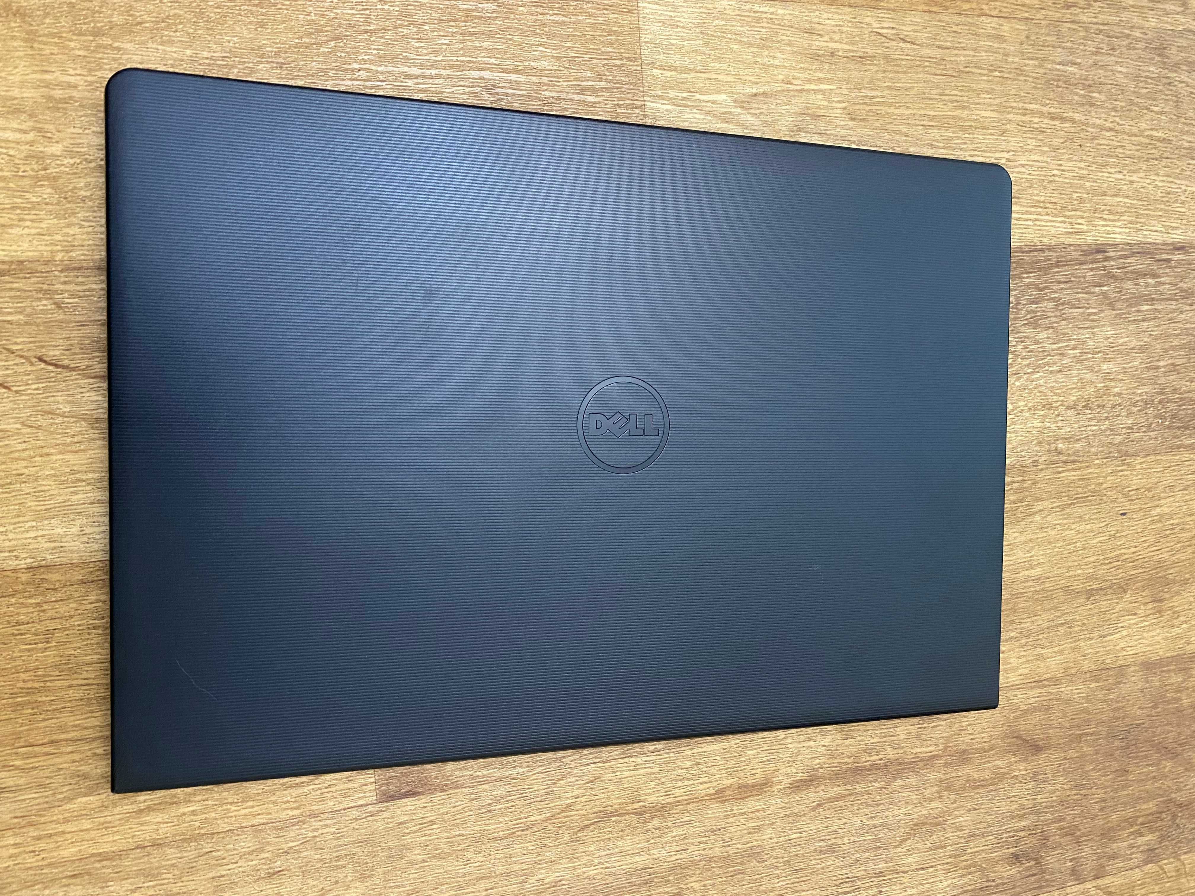 Ноутбук Dell Vostro 15 3559, i7-6500u, 8 Gb DDR3,256 Gb SSD,IPS FullHD