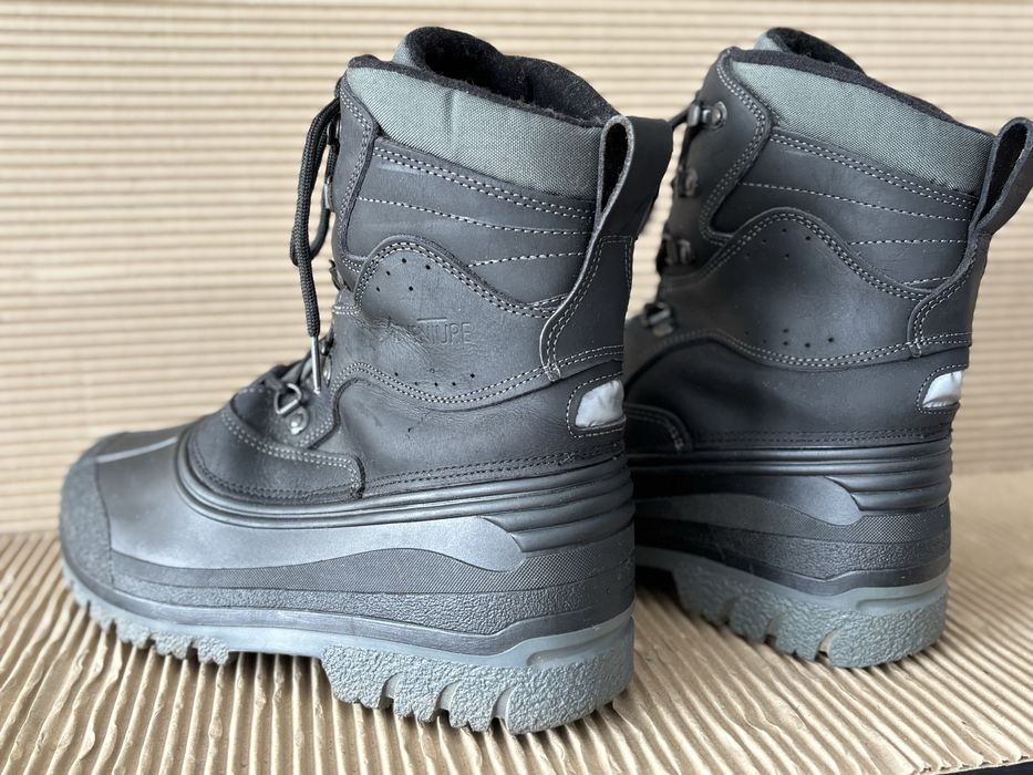 Botas pretas de caminhada 43/44