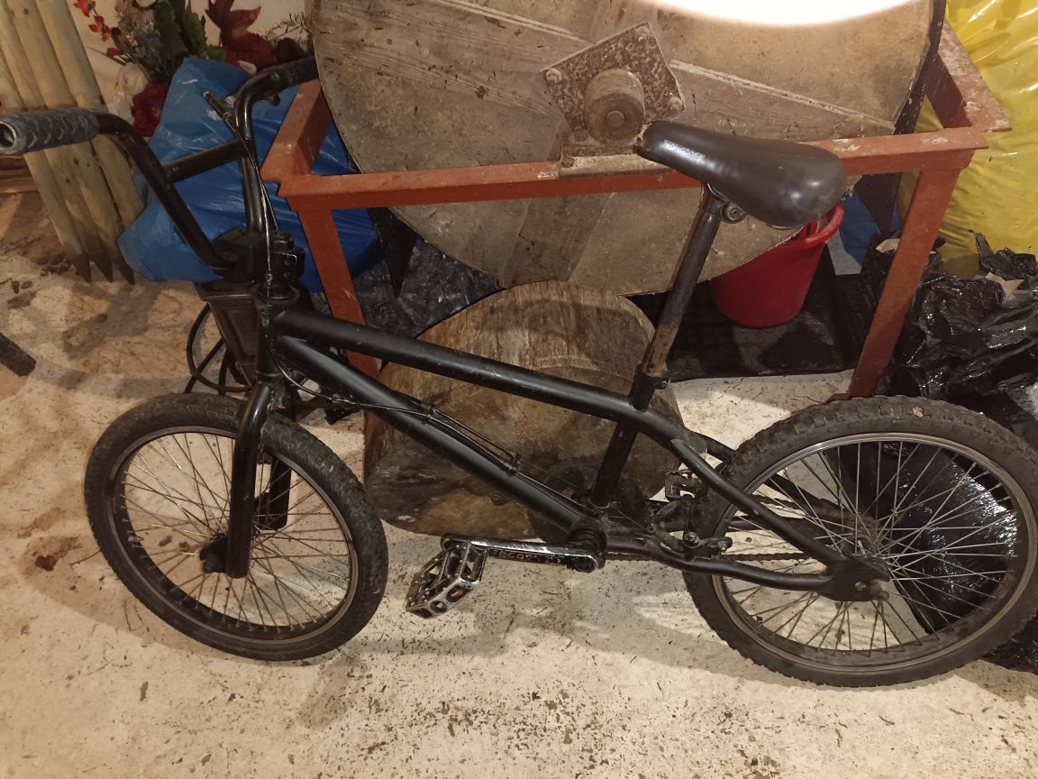 Rower BMX mongoose