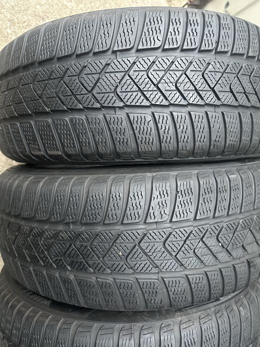 225/45/19 96V Pirelli Sottozero 3 RSC