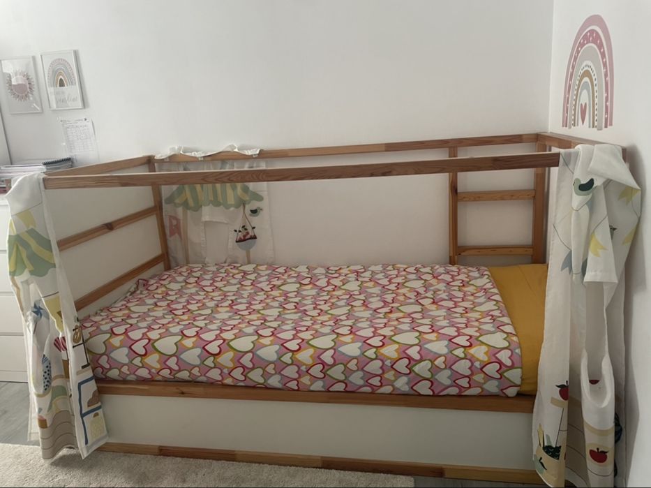 Cama Kura IKEA reversível - usada