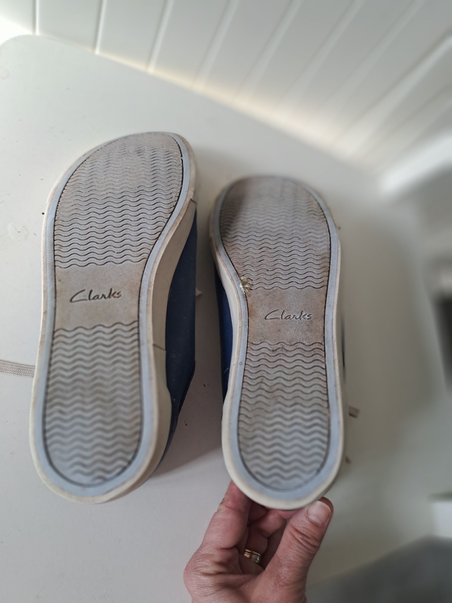 Tenisówki Clarks rozmiar 39,5 skóra