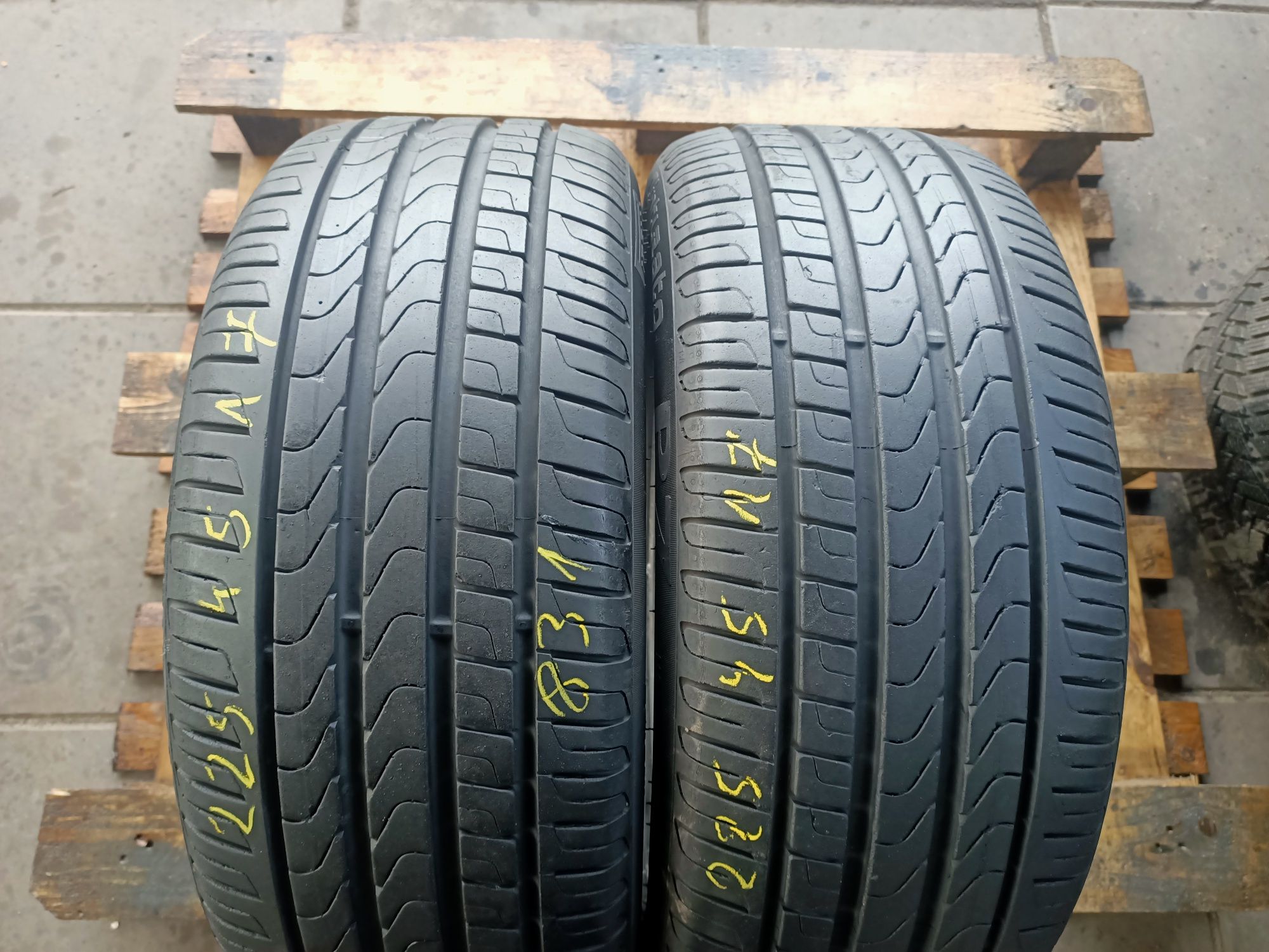 Pirelli 225/45/17 2sztuki 831