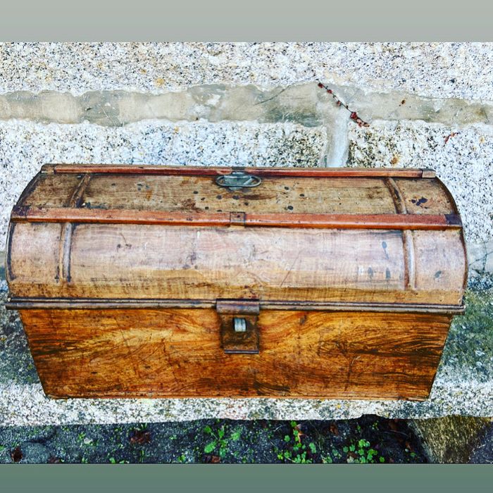 Grande arca em chaoa pintada