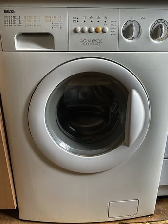 Повністью робоча пральна машинка Zanussi