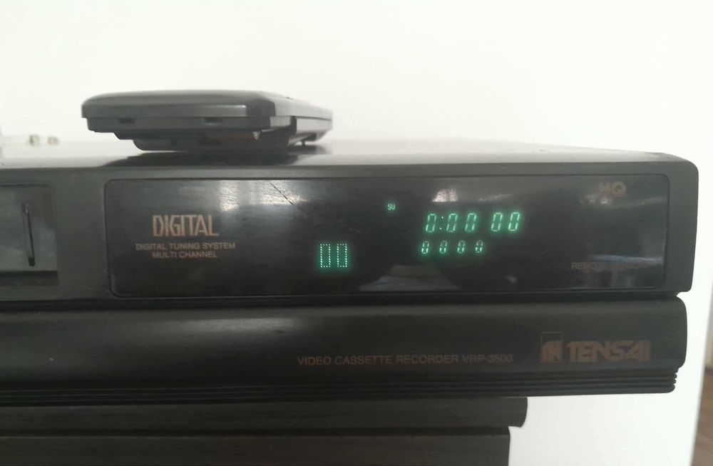 Vídeo gravador VHS Tensai VRP-3500 + Comando