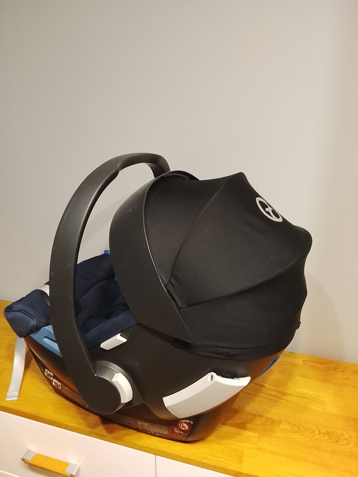 Cybex Aton 5 z bazą nosidełko fotelik + baza